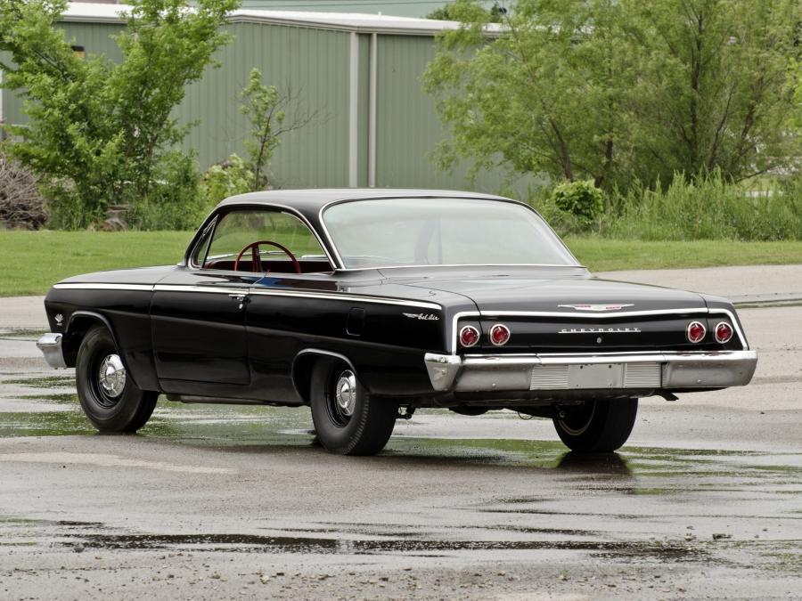  Chevrolet Bel Air Sport Coupe 1962 года  (фото 16 из 20)